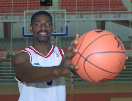 Previa Liga ACB J24. Gijón Baloncesto – Tau Cerámica Baskonia