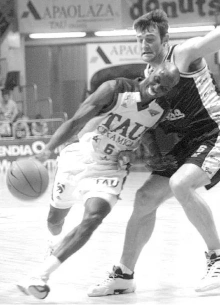 Liga ACB J26. Tau Cerámica Baskonia 76-59 Breogán Universidade