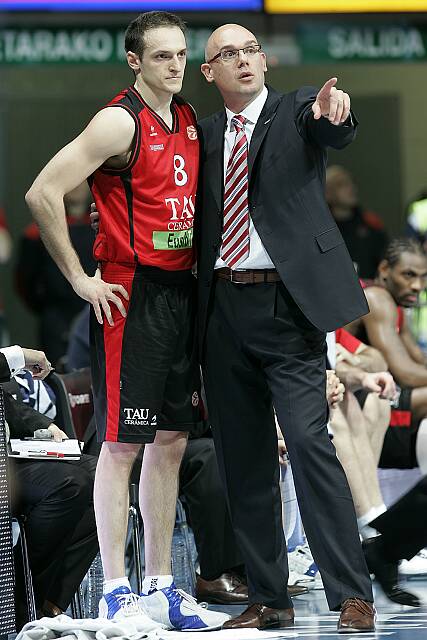 La previa de las Semifinales Liga ACB Tau Cerámica Baskonia – Unicaja. Cope Vitoria. Viernes 23/05/08