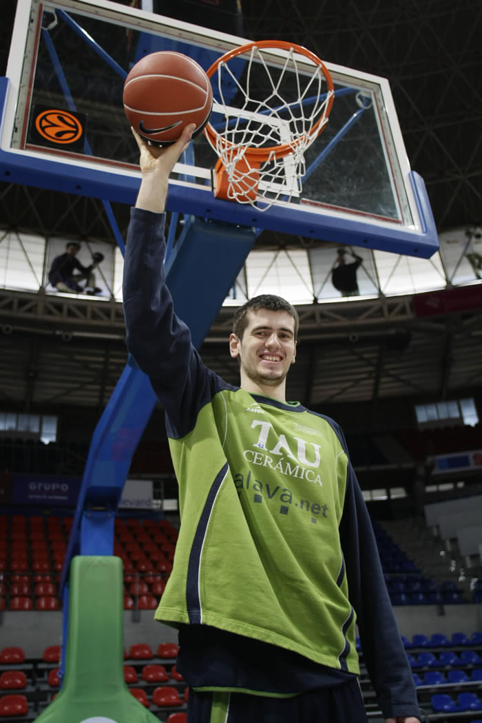 Baracnieves y los siete pequeñitos