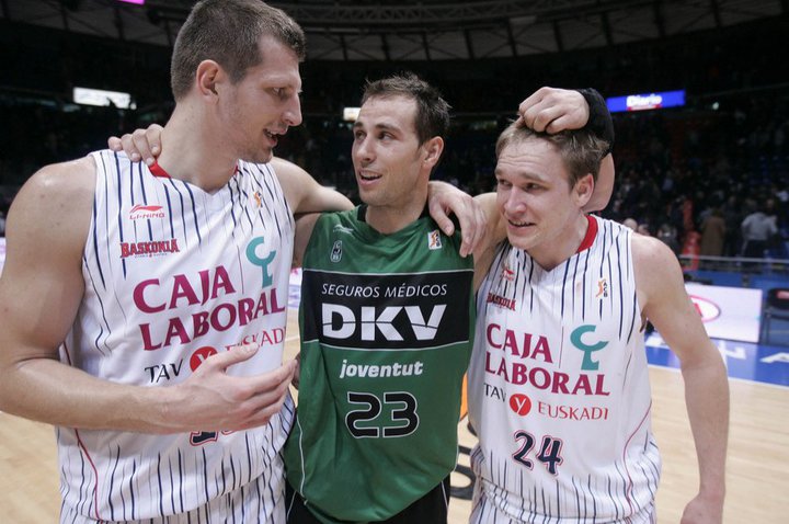 La Tertulia de Cope Vitoria. Miércoles 02/03/11