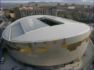 La plaza de toros de Vitoria cambia de nombre y se denominará Iradier Arena