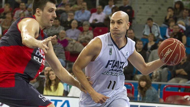 Lunes 22 de octubre de 2012 –La Tertulia Entre Cuartos-