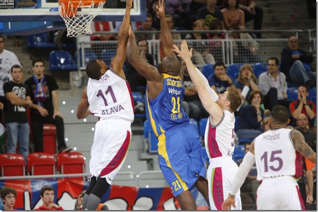 Laboral Kutxa Baskonia 84 Maccabi Tel Aviv 80