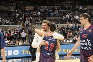 Tiago Splitter anuncia su retirada