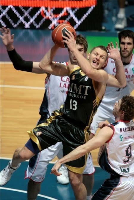 Rimantas Kaukenas ficha por un mes y Fernando San Emeterio baja ante Panathiniakos