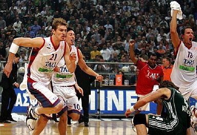 Tal día como el 12 de abril de 2006: Panathinaikos 71-74 Baskonia