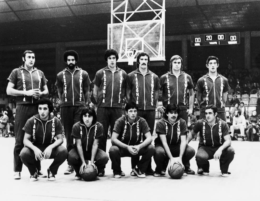 Temporada 75/76. Primera División