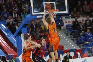 Laboral Kutxa Baskonia 78-79 Valencia Basket