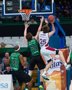 La Tertulia Dobles Figuras de Cope Vitoria. Miércoles 18/12/13