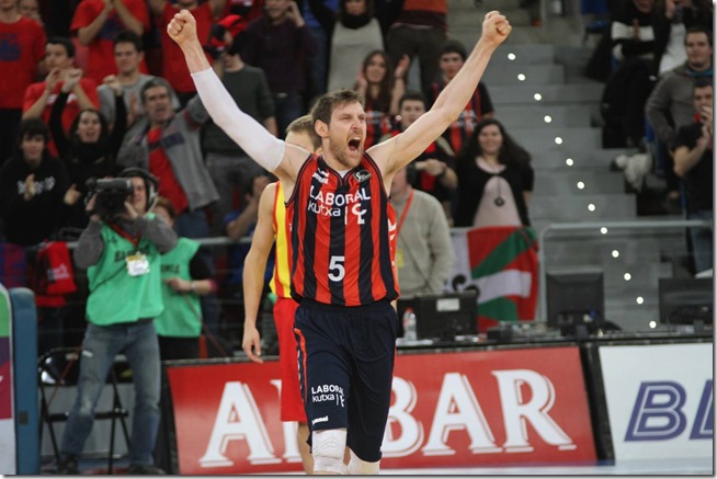 baskonia caja laboral barcelona basket baloncesto buesa arena 04-01-2014 fotografo Ricardo del Val