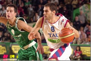 El Baskonia apaliza al Benetton en el primer partido del Top 8