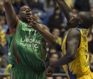 Lamont Hamilton estará de 4 a 6 semanas de baja