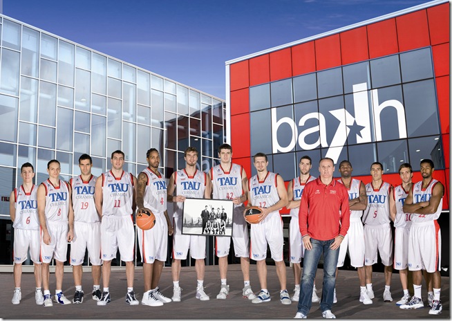 BASE POSTER TAU 3 OK