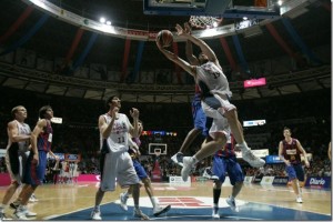Memoria Baskonista con Fernando San Emeterio en el quinto aniversario de la Liga ACB 09/10