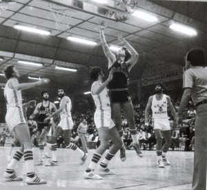 Tal día como el 4 de enero de 1981. La primera victoria del Baskonia ante el Real Madrid (88-82)