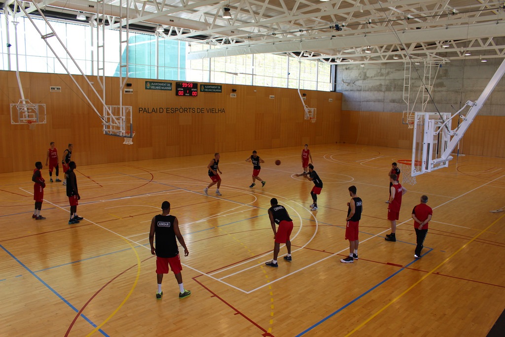 El Baskonia se medirá esta tarde al Joventut en Vielha