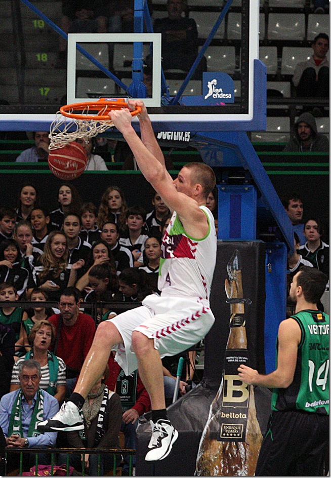 Fiatc  Mutua Joventut 83-82 Laboral Kutxa Baskonia