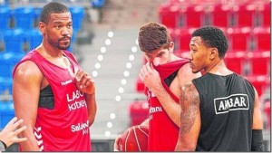 Lamont Hamilton estará un mes de baja