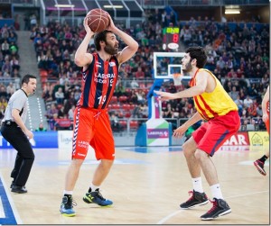 Fernando San Emeterio integrante en el quinteto de la jornada 18