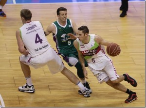 Unicaja de M&aacute;laga 76-74 Laboral Kutxa Baskonia