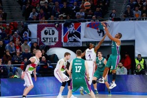 Highlights: Laboral Kutxa Baskonia 79-74 Unicaja Malaga