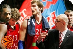 Neven Spahija recuerda su temporada en Vitoria en Memoria Baskonista