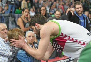 Tornike Shengeila y Dejan Todorovic se disculpan