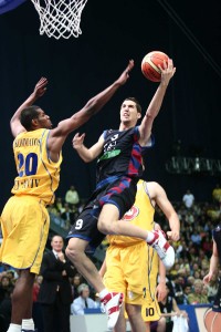 Final de la Final Four de Moscú 2005. Tau Cerámica Baskonia 78-90 Maccabi de Tel Aviv