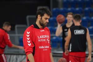 Fernando San Emeterio 2-3 semanas de baja