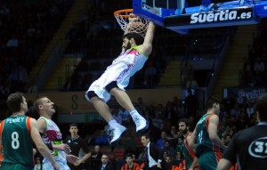 CB Sevilla 83-91 Laboral Kutxa Baskonia