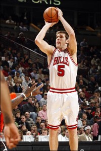 El Chapu Nocioni y Vlade Divac entrevistados en el 10-10. Jueves 15/12/05