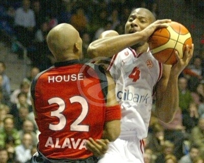 Europa, Pini Gherson y la NBA de los 80 a debate, en el 10-10.Miércoles 13/12/06