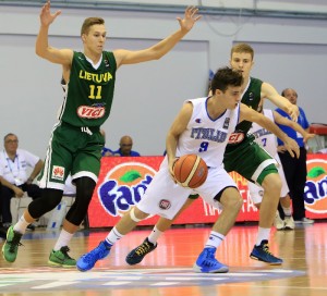 El mejor Sedekerskis no pudo evitar la derrota de Lituania ante Italia