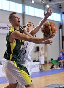 Cuarta victoria lituana con destacada actuación de Sedekerskis