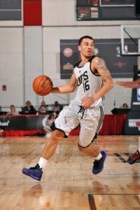 Mike James se consolida como base titular de los Suns