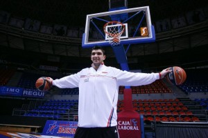 El fichaje de Esteban Batista en Tu-Radio Vitoria