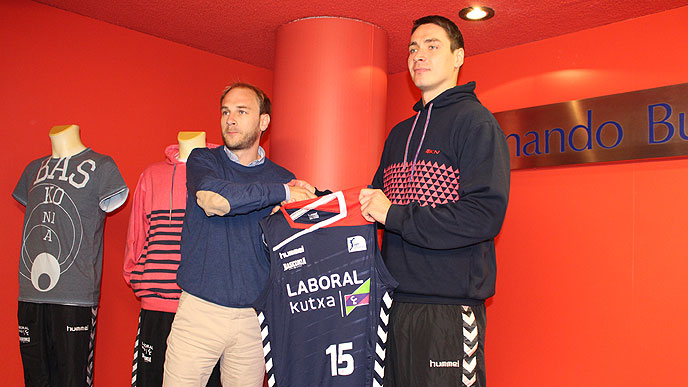 Kristjan Kangur presentado