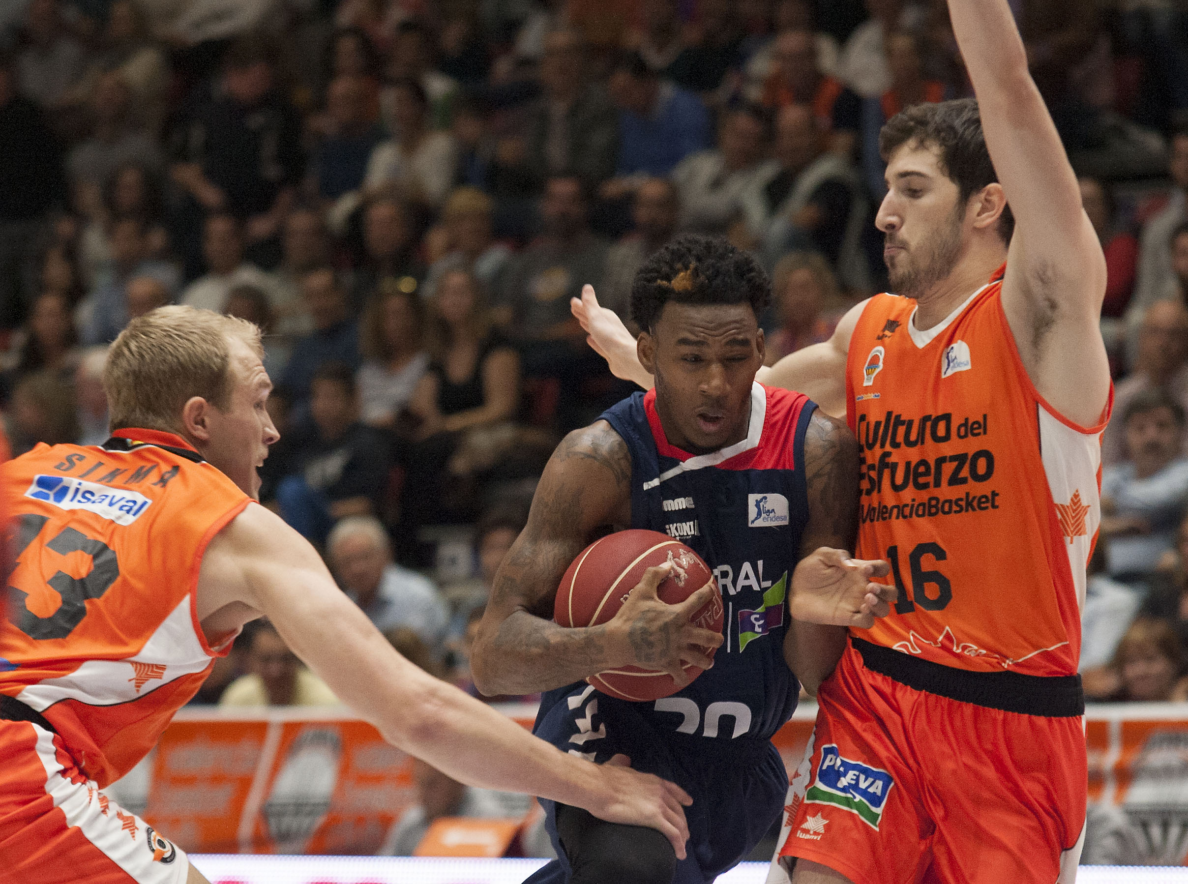Video resumen Valencia Basket 85-78 Laboral Kutxa Baskonia