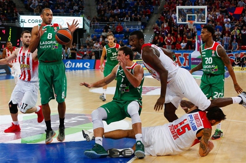 adam-hanga-laboral-kutxa-vitoria-gasteiz-eb15