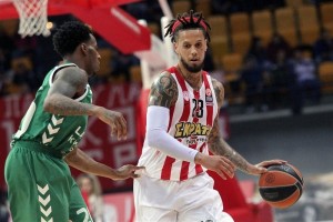 Olympiacos 59-52 Laboral Kutxa Baskonia