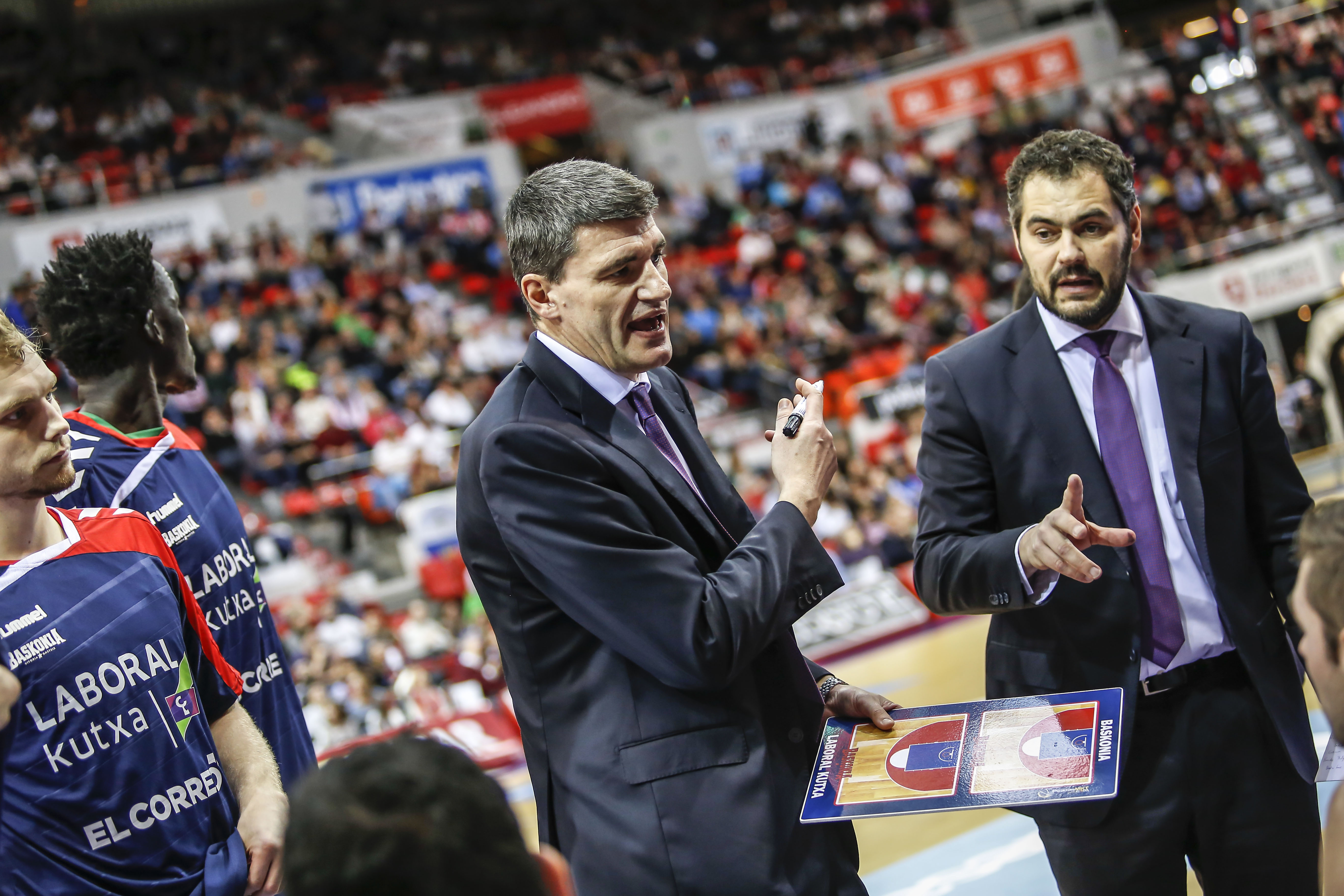 La Tertulia Dobles Figuras de Cope Vitoria. Míercoles 2/12/15