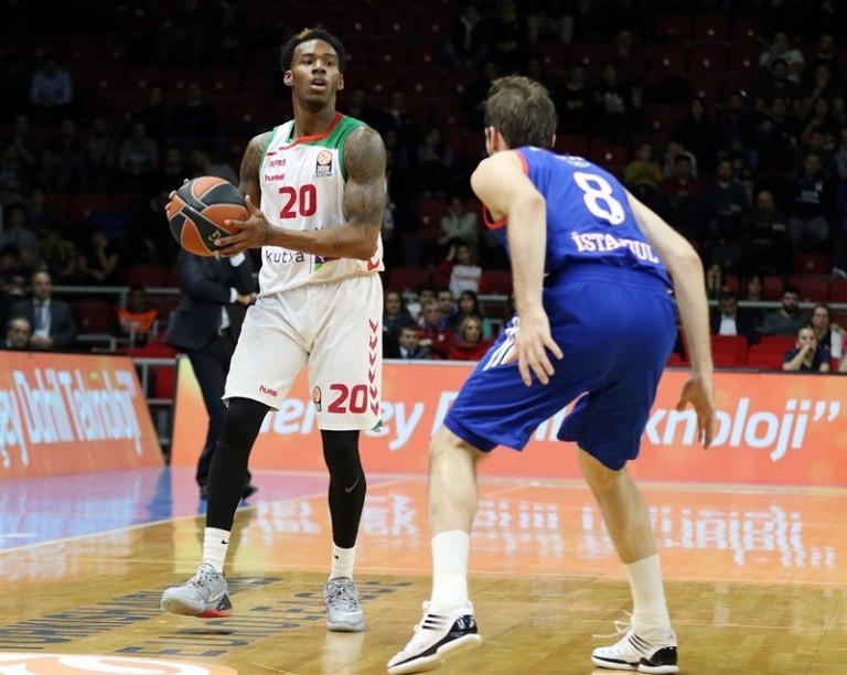 Anadolu Efes 95-86 Laboral Kutxa Baskonia