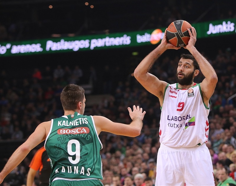 ioannis-bourousis-laboral-kutxa-vitoria-gasteiz-eb15