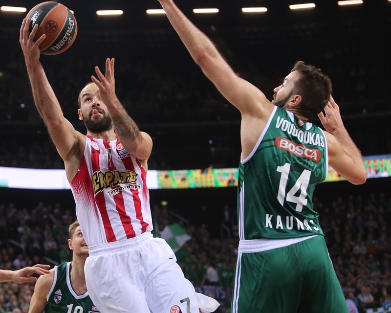 vassilis-spanoulis-olympiacos-piraeus-eb15