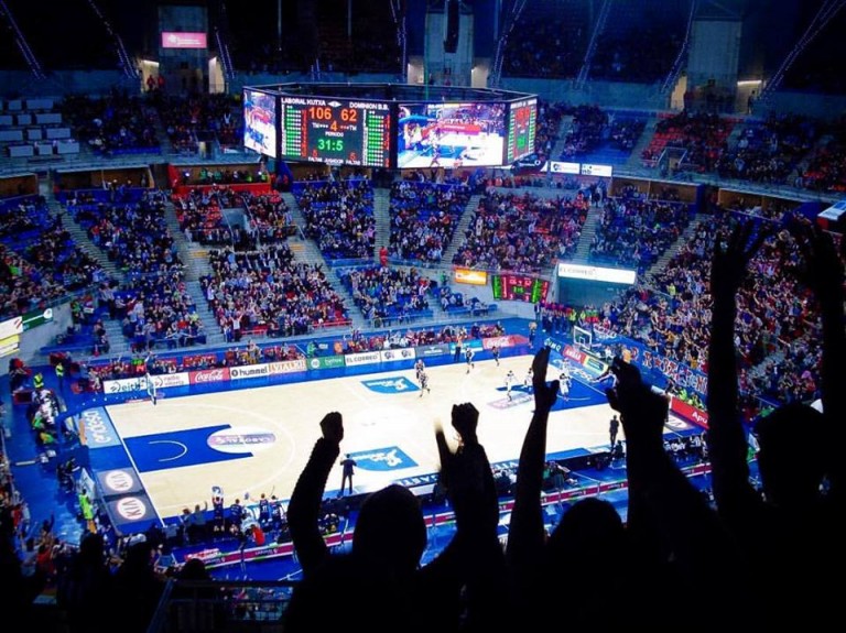 La Tertulia Dobles Figuras de Cope Vitoria.Miércoles 9/03/16