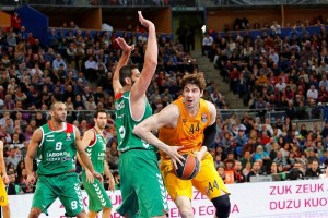 Laboral Kutxa Baskonia 75-71 FC Barcelona