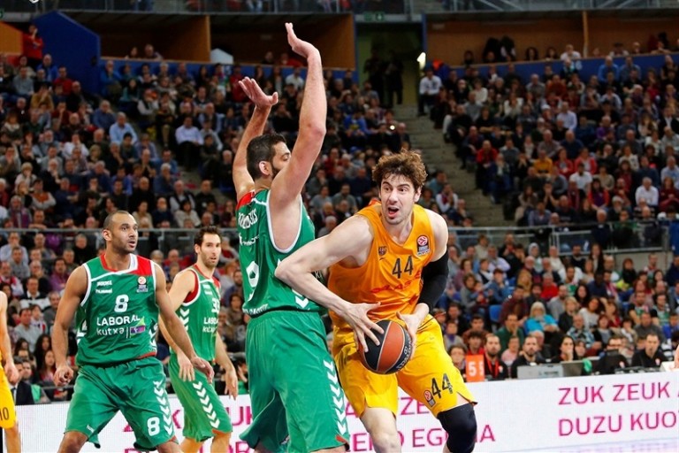 Laboral Kutxa Baskonia 75-71 FC Barcelona
