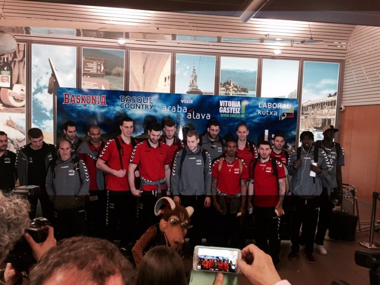 La Tertulia Triple.Gasteiz.Vtv 11/05/16