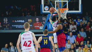 FC Barcelona 84-57 Laboral Kutxa Baskonia (1-0)